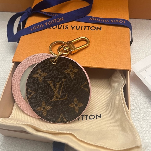 Louis Vuitton Accessories - LOUIS VUITTON MIRROR CHARM/ COA